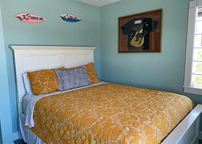 Beachview Town Holiday home