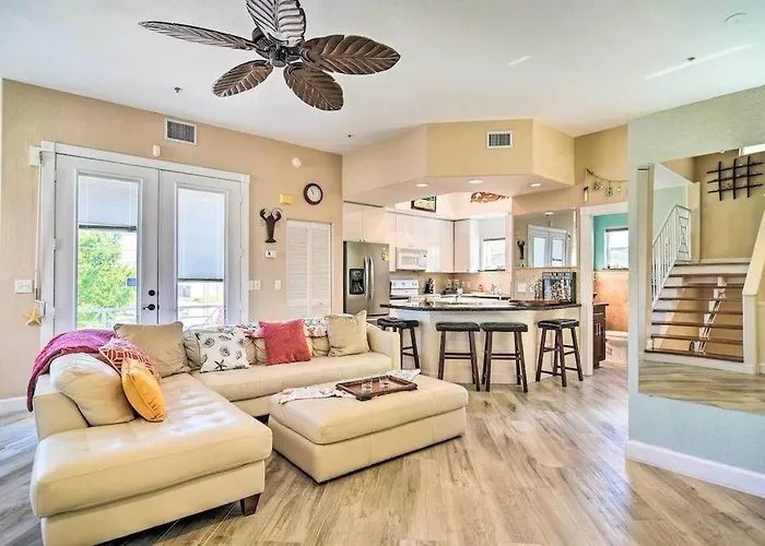 Beachview Town Holiday home *